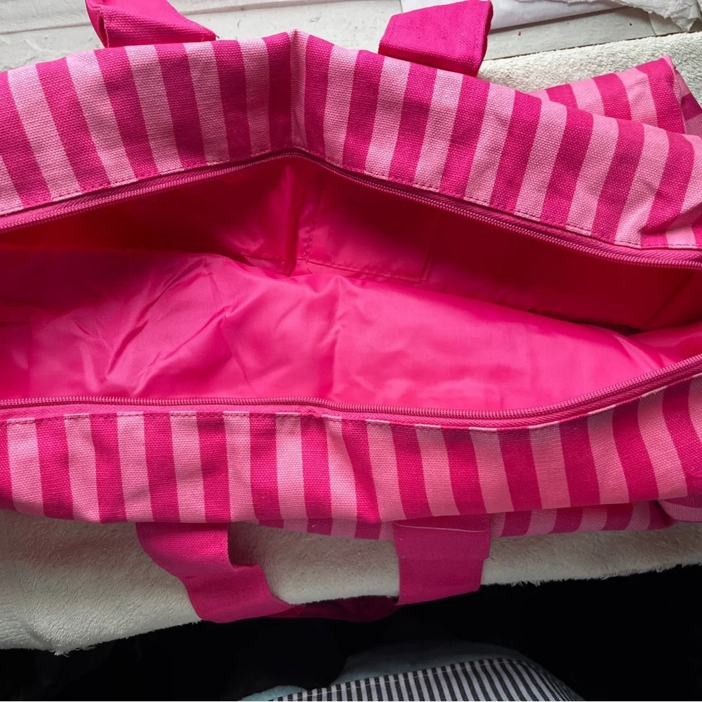 Victoria's Secret Pink Striped Tote Bag with Bold Design - Picture 7 of 8